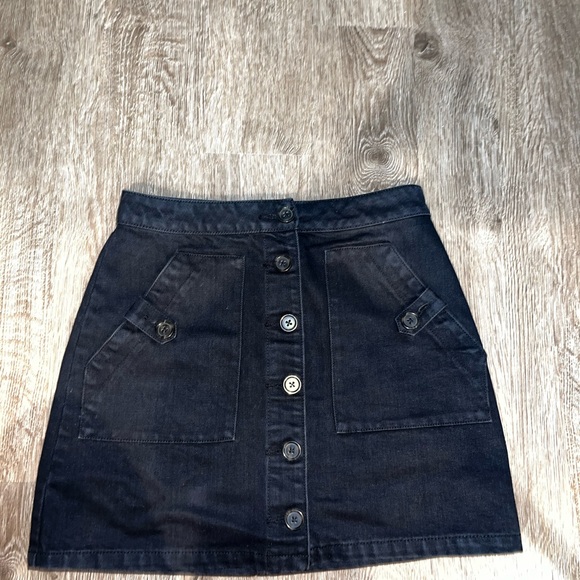 💛$7 if bundle-Forever 21 Women's Black Skirt - Picture 1 of 4